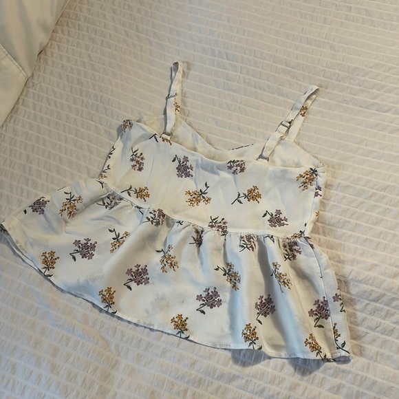 White Floral Peplum Tank - Picture 3 of 5
